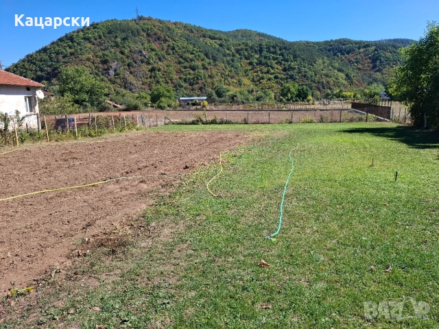 Парцел с.Врачеш 700кв.м.