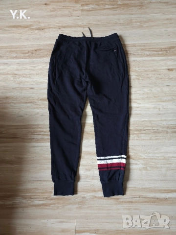Оригинално мъжко долнище Tommy Hilfiger, снимка 3 - Спортни дрехи, екипи - 52453649