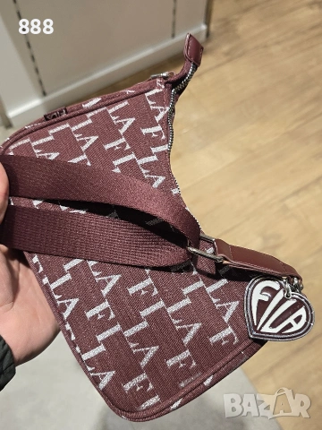 чанти FILA, снимка 3 - Чанти - 46957800