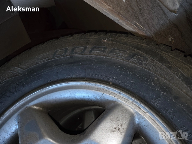 245/70/16 Зимни гуми с джанти за Мерцедес МЛ, снимка 2 - Гуми и джанти - 52618410