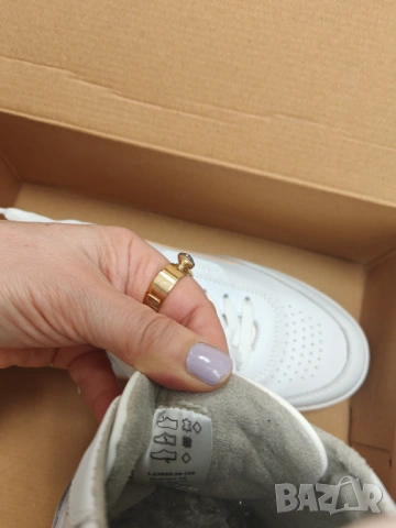 Бели маратонки Tamaris, 37 номер, естествена кожа, снимка 3 - Маратонки - 53898668