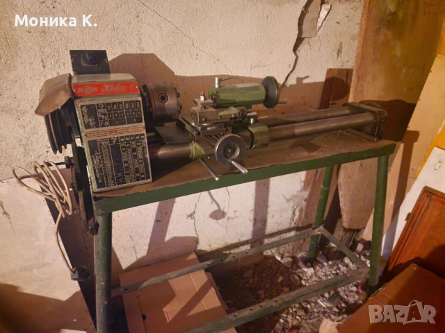 Настолен струг