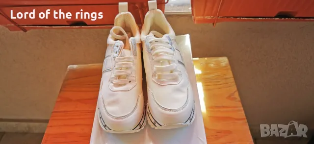 Оригинални маркови дамски маратонки LORETTA PETTINARI - 36 номер, снимка 3 - Маратонки - 49775479