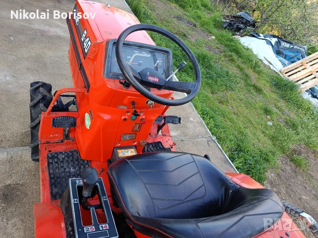 Японски трактор Kubota B40 , снимка 5 - Селскостопанска техника - 54239850
