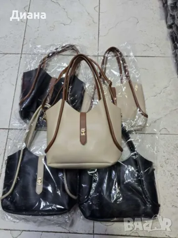 Изискана дамска чанта с практичен несесер, снимка 1