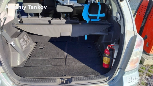 Toyota corolla verso (бартер за малък трактор) , снимка 10 - Автомобили и джипове - 52533166