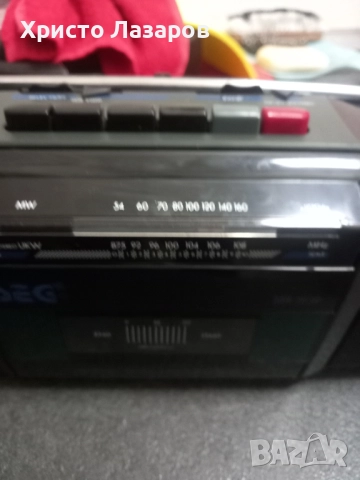 Радиокасетофон, снимка 8 - Радиокасетофони, транзистори - 52194011