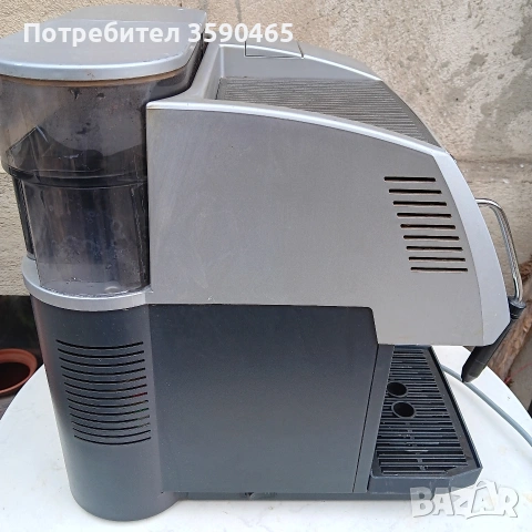 Кафемашина Saeco, снимка 3 - Кафе машини - 53917933