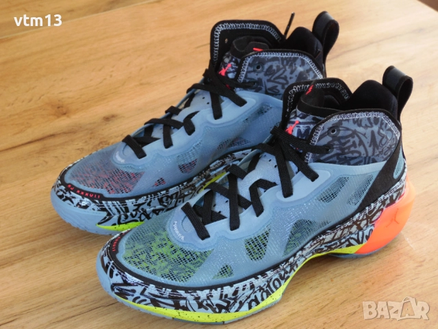 Нови! Air Jordan 37 x Satou Sabally 'Grafitti - 38,5 и 39 номер, снимка 2 - Маратонки - 52827561