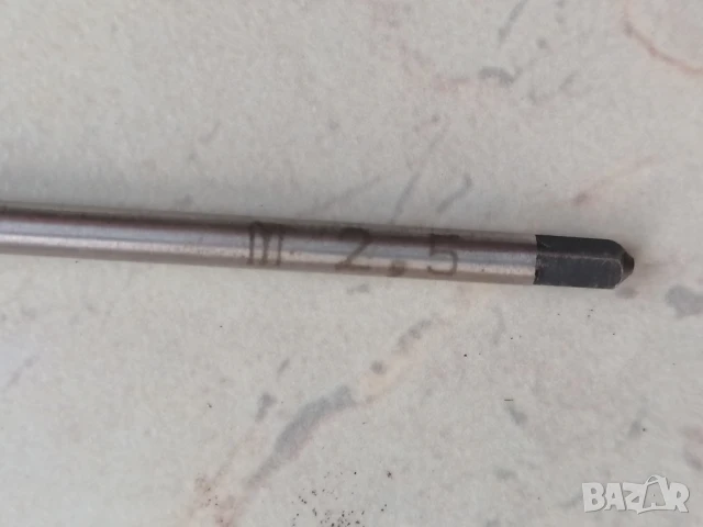 Плашки и метчици + върток, снимка 7 - Други инструменти - 51005975