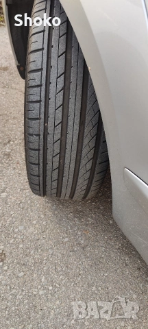 Гуми 235.45.18, снимка 2 - Гуми и джанти - 53699131
