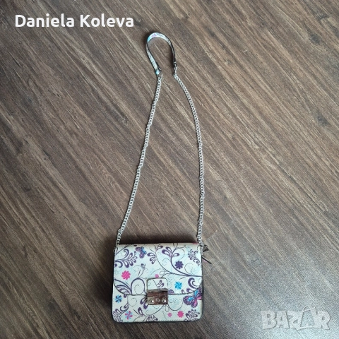 Дамска чанта елегантна, снимка 2 - Чанти - 52502534