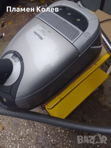 Miele прахосмукачка, снимка 9 - Прахосмукачки - 52202262