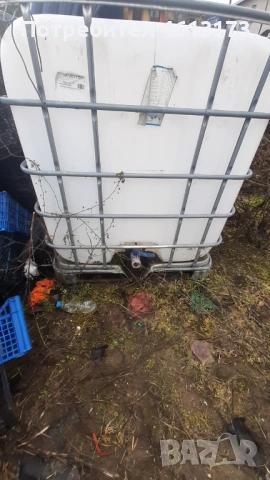 Бидони 1000л, снимка 2 - Бидони, бурета и бъчви - 53250700