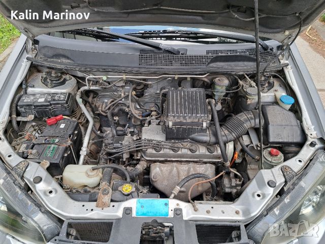 Хонда HRV 1.6 I 4х4, снимка 8 - Автомобили и джипове - 45159250
