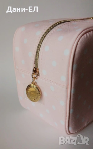 Estee Lauder голям козметичен несесер на точки, снимка 5 - Декоративна козметика - 53695920