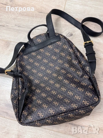 Guess, снимка 2 - Раници - 50589941