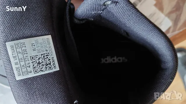 Кецове Adidas , снимка 4 - Кецове - 49043264