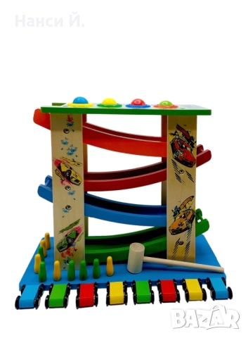 Дървена писта с колички и топки за спускане, снимка 3 - Коли, камиони, мотори, писти - 51972262