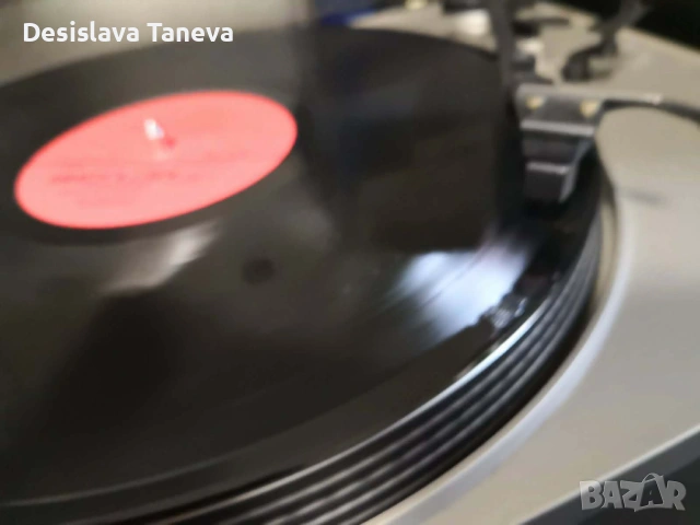 Продавам японски грамфон C.E.C.8033, снимка 3 - Грамофони - 54179635