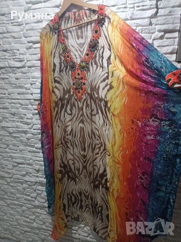 Уникално красив кафтан-Plus zero concept., снимка 3 - Рокли - 54251851