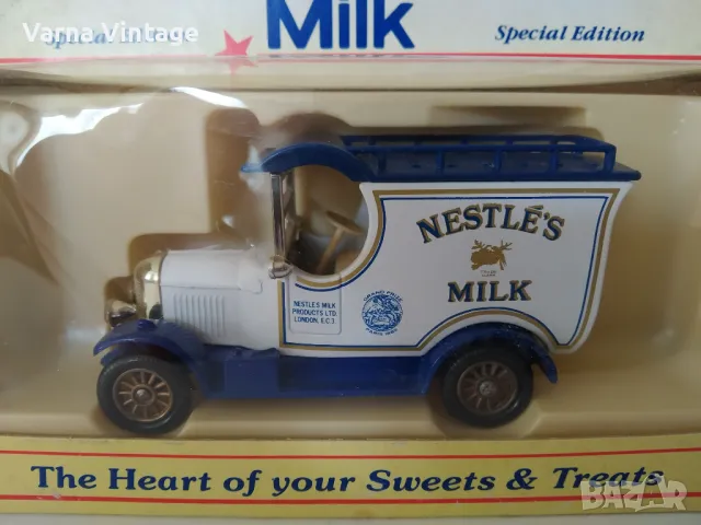 Колекционерска количка Lledo Days Gone - Nestles milk -  1926 Bull Nose Morris Van, снимка 2 - Колекции - 47201529