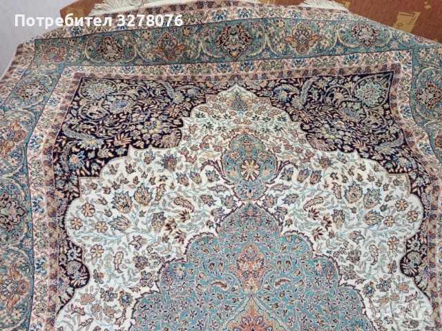 Персийски килим , снимка 3 - Килими - 53281372