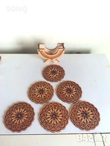 Страхотни Дървени Подложки Със Стойка, снимка 2 - Декорация за дома - 53518565