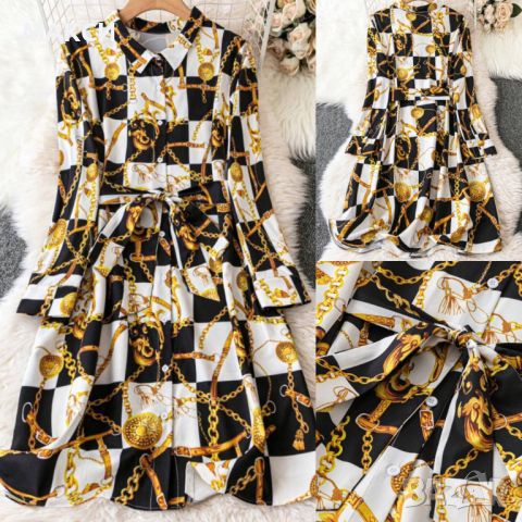 Макси стилна ефирна рокля/дълга туника - тип риза със свалящо се коланче в модерен десен, снимка 1 - Рокли - 45530238