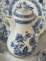 Чайник с захарница син лук порцелан, снимка 1 - Антикварни и старинни предмети - 45002342