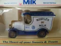 Колекционерска количка Lledo Days Gone - Nestles milk -  1926 Bull Nose Morris Van, снимка 2