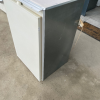 Малък хладилник за вграждане Siemens, снимка 7 - Хладилници - 44975073