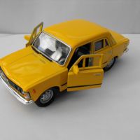 Fiat 125p 1967 - мащаб 1:39 на Welly моделът е нов в кутия, снимка 2 - Колекции - 45864608