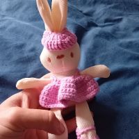Великденски зайчета, снимка 8 - Плюшени играчки - 45322529