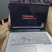 Лаптоп Тошиба - повреден/за части., снимка 2 - Части за лаптопи - 44936923