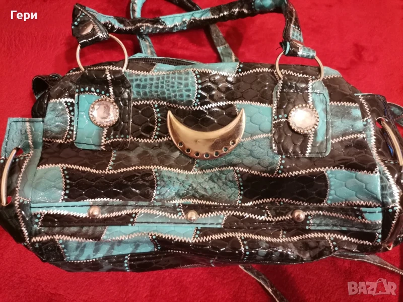 Елегантна дамска чантичка е тюркоаз и черно, снимка 1