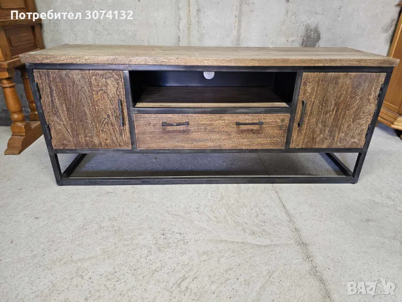 Шкаф от метал и дърво, снимка 1