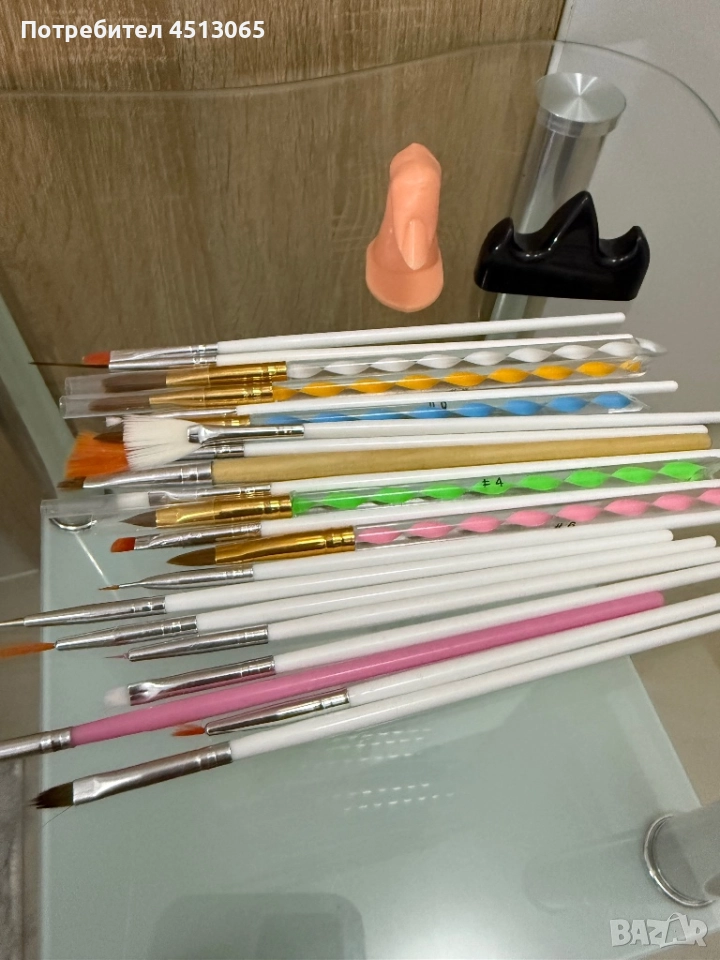 Четки за маникюр и педикюр, снимка 1