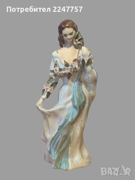 Фигура порцелан 28 см, снимка 1