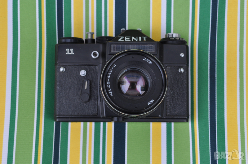 Фотоапарат Zenit 11 с обектив Helios-44M-4, снимка 1