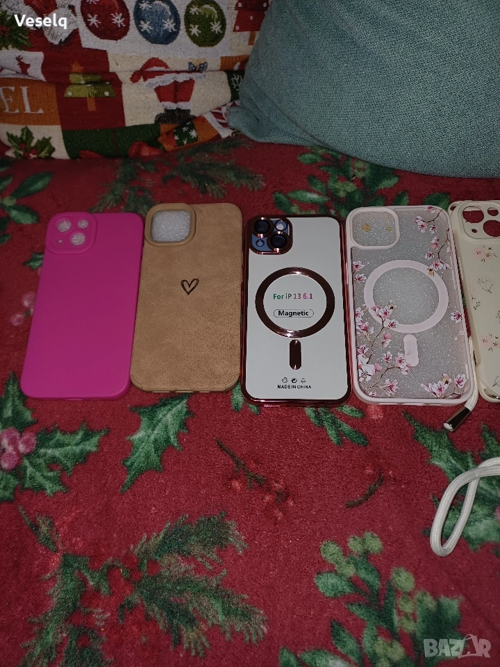 Продавам  чисто нови 7 броя кейсове и 3 бр. твърди протектора за ihpone3, снимка 1