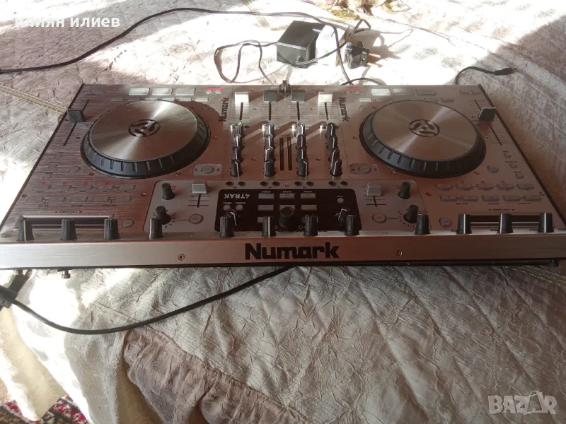  DJ контролер Numark mixtrak 4, снимка 1