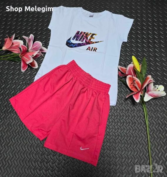 Дамски комплект на Nike , снимка 1