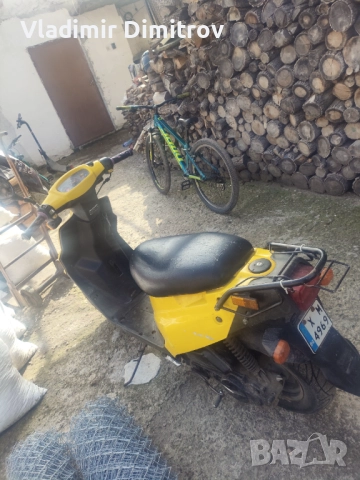 50сс двутактов скутер , снимка 2 - Мотоциклети и мототехника - 52403661