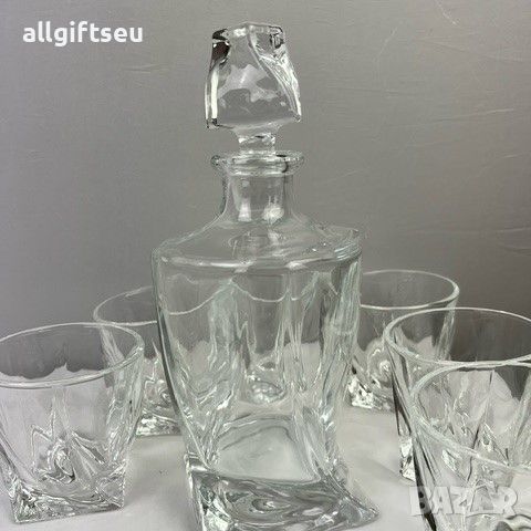 Комплект 6 чаши за уиски с декантер, снимка 1 - Чаши - 45805314