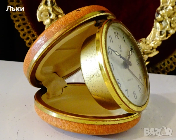 Френски механичен часовник,будилник Jaz,рубини,кожа. , снимка 2 - Антикварни и старинни предмети - 53249622