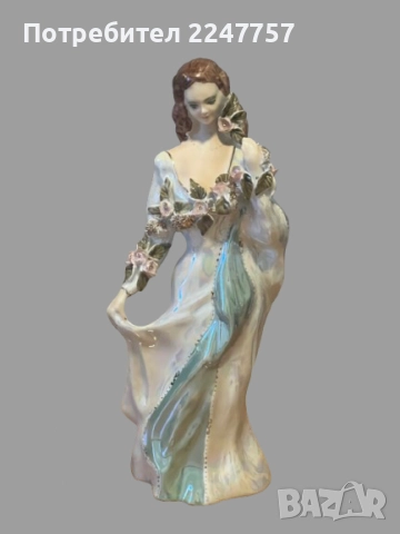 Фигура порцелан 28 см, снимка 1