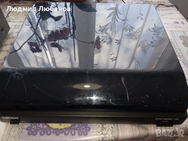 Грамофон lenco с вграден предусилвател, снимка 3 - Грамофони - 54237427