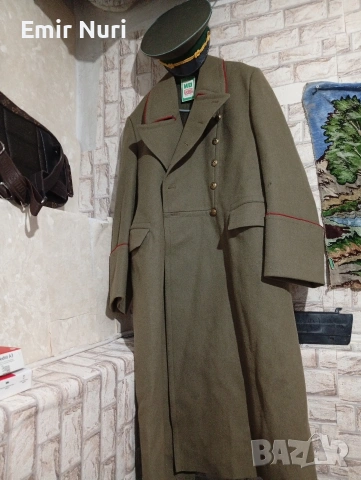 ЧИСТО НОВ Военен Шинел , снимка 4 - Антикварни и старинни предмети - 53570683