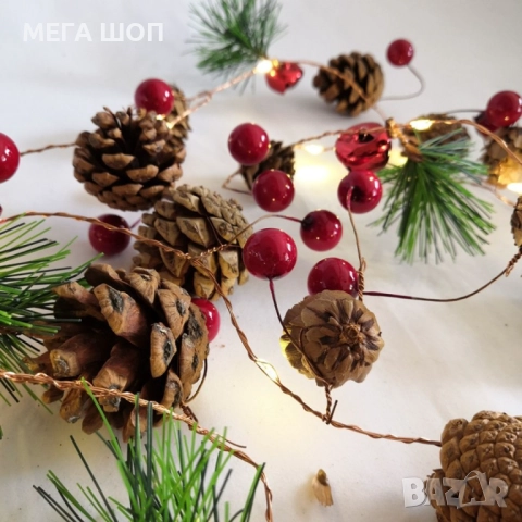 Светеща коледна украса с LED светлини, шишарки и борови клонки, снимка 2 - Други стоки за дома - 52587045